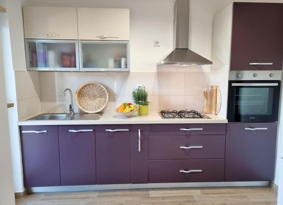 Chi Chi Apartman Póla Kültér fotó