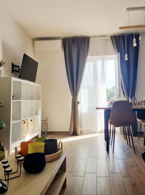 Chi Chi Apartman Póla Kültér fotó