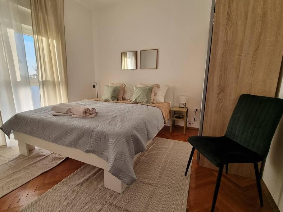Chi Chi Apartman Póla Kültér fotó